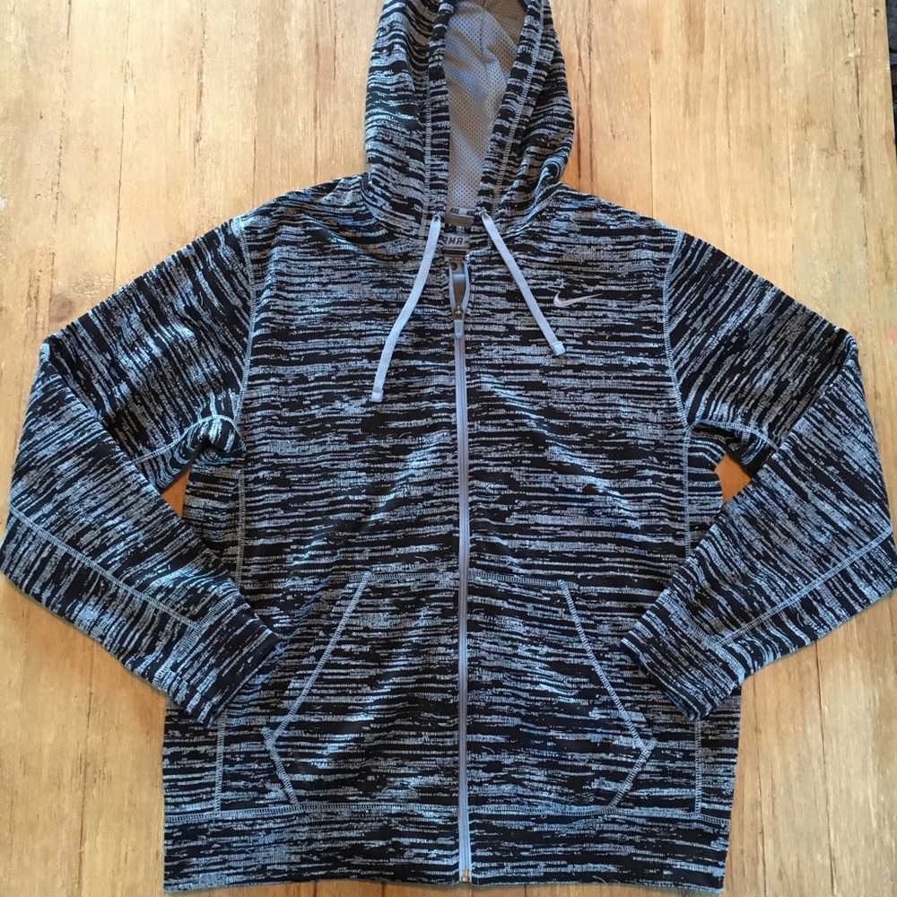 Nike Therma-Fit Hoodie